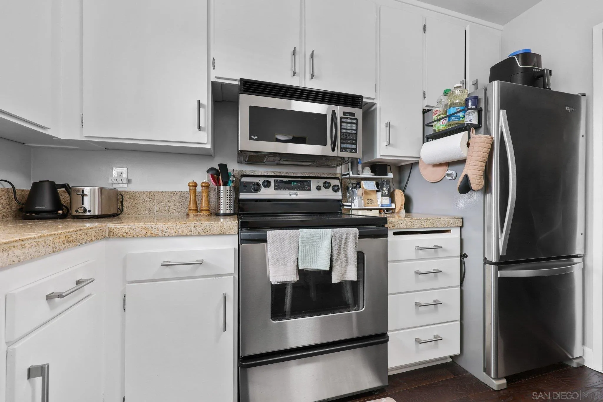 Photo #16: 260016011 Listing: Photo #16