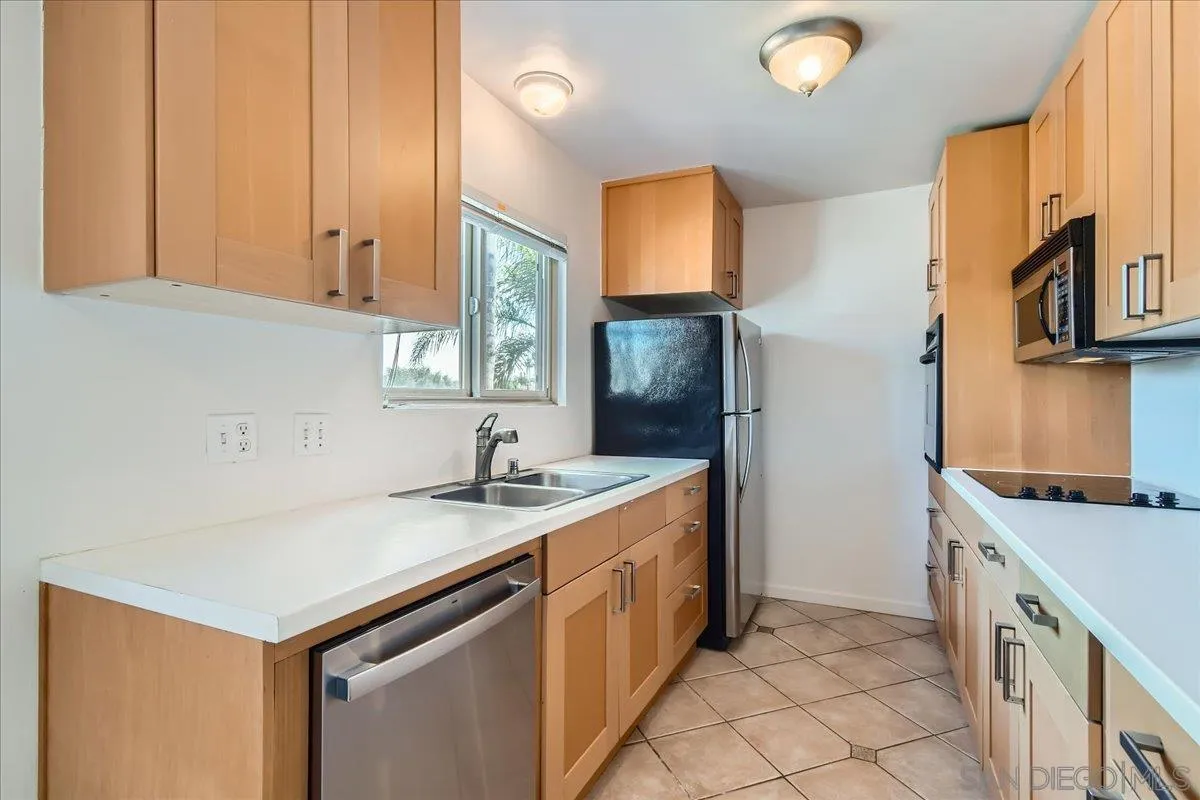 Photo #9: 260016012 Listing: Photo #9