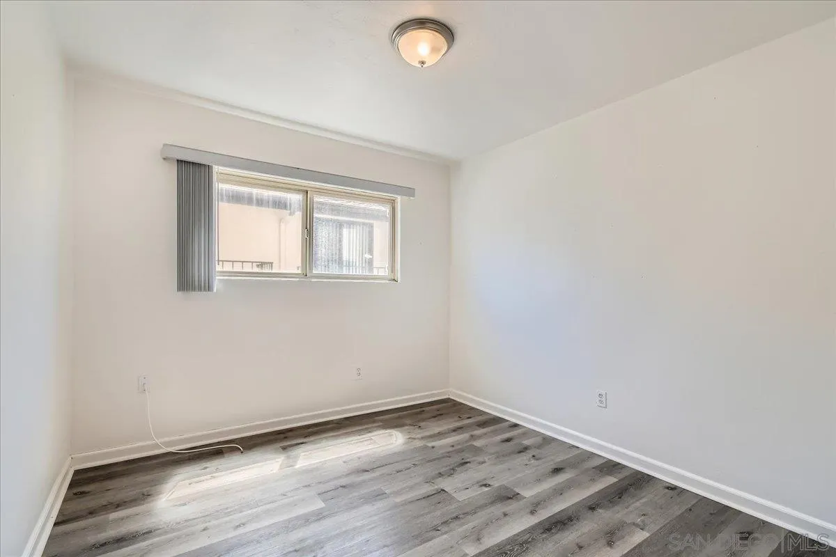 Photo #18: 260016012 Listing: Photo #18