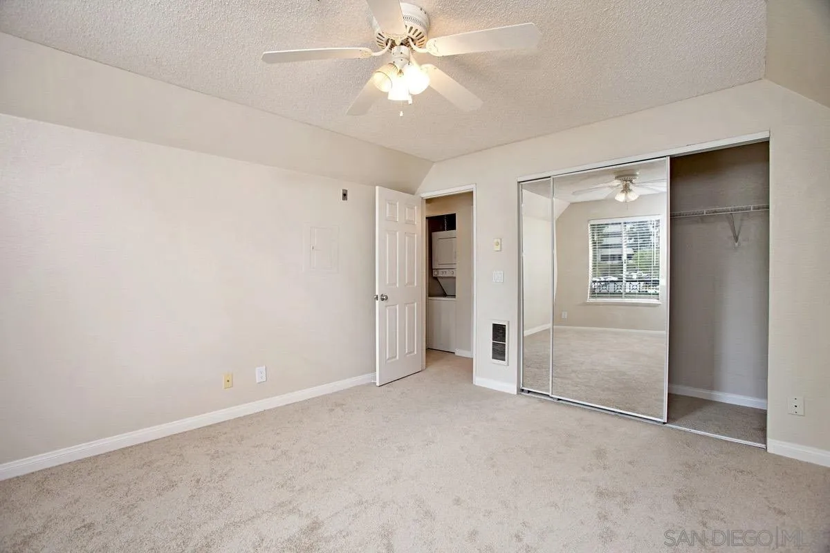 https://cdn.realtyfeed.com/cdn/127/260016017/25a890f575cbcf1388da2a27fc91c766.webp