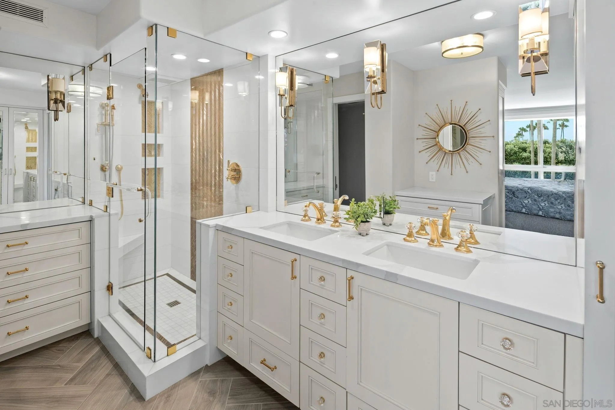 Photo #13: 260016020 Listing: Photo #13