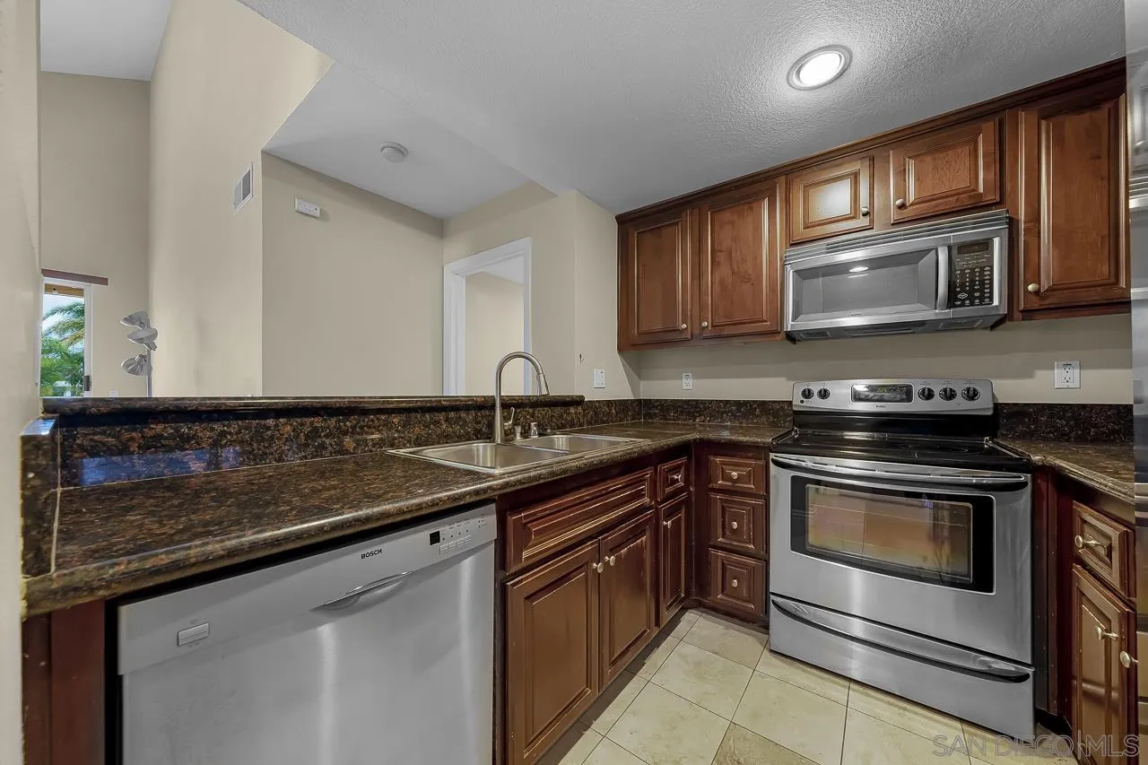 Photo #10: 260016022 Listing: Photo #10