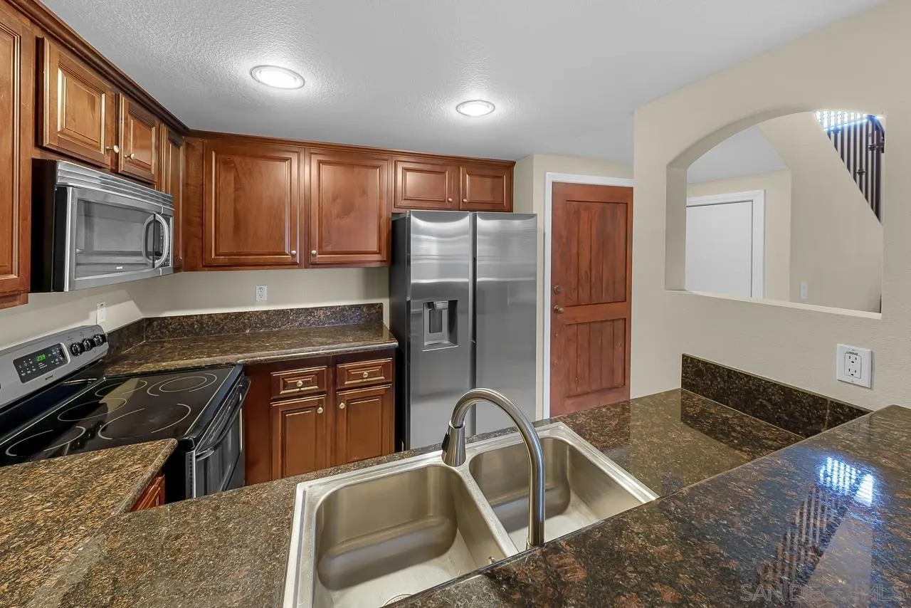 Photo #13: 260016022 Listing: Photo #13