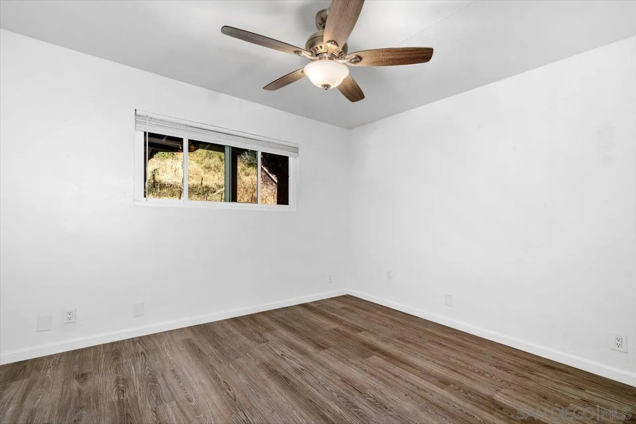 https://cdn.realtyfeed.com/cdn/127/260016023/61b56daeafc7d96036319a6e82cce70f.webp