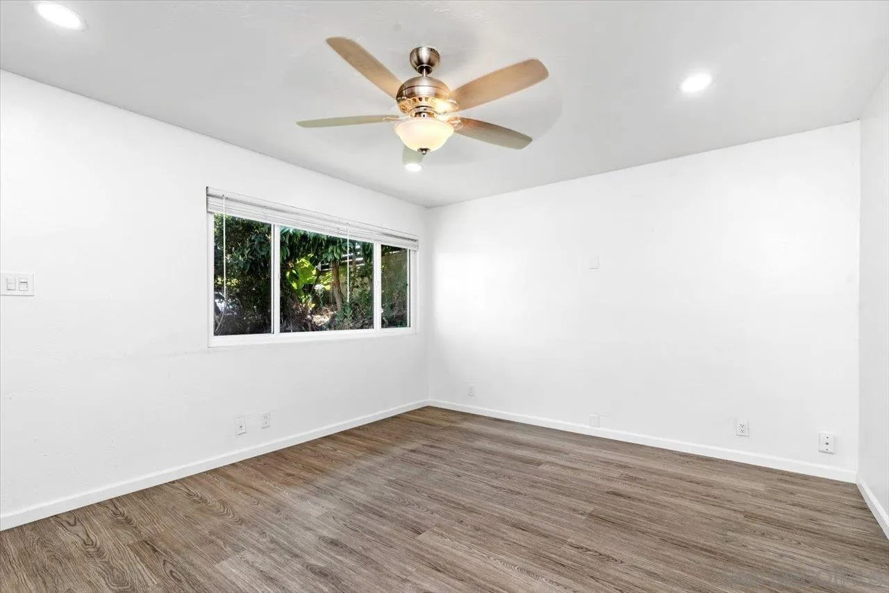 https://cdn.realtyfeed.com/cdn/127/260016023/a2dc1f09fdc56893c07ad9e9b1b10e81.webp