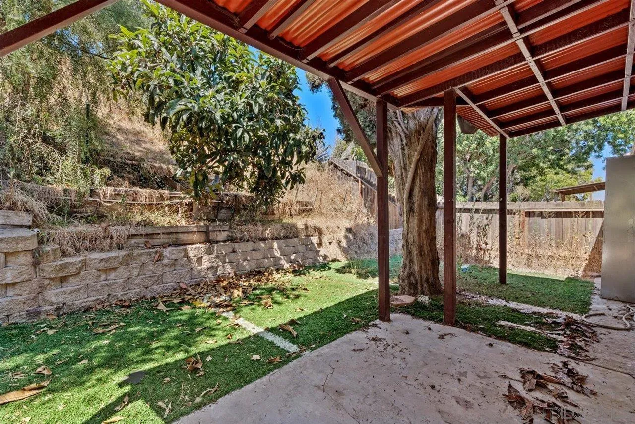https://cdn.realtyfeed.com/cdn/127/260016023/bbcaef6e7f702aaf8979df7e03f326c9.webp