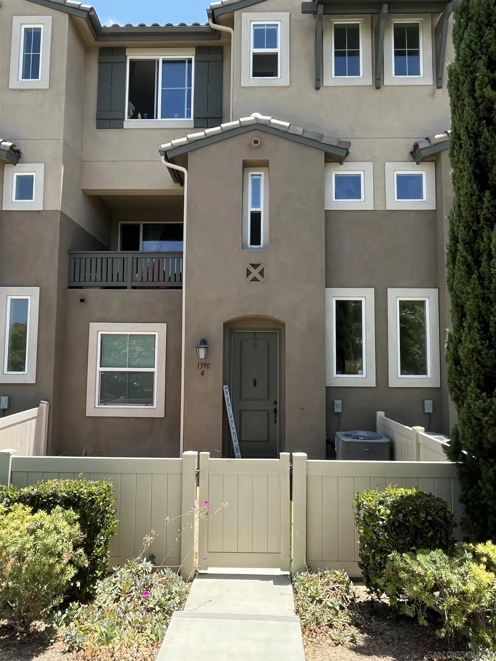 Photo #2: 260016026 Listing: Photo #2