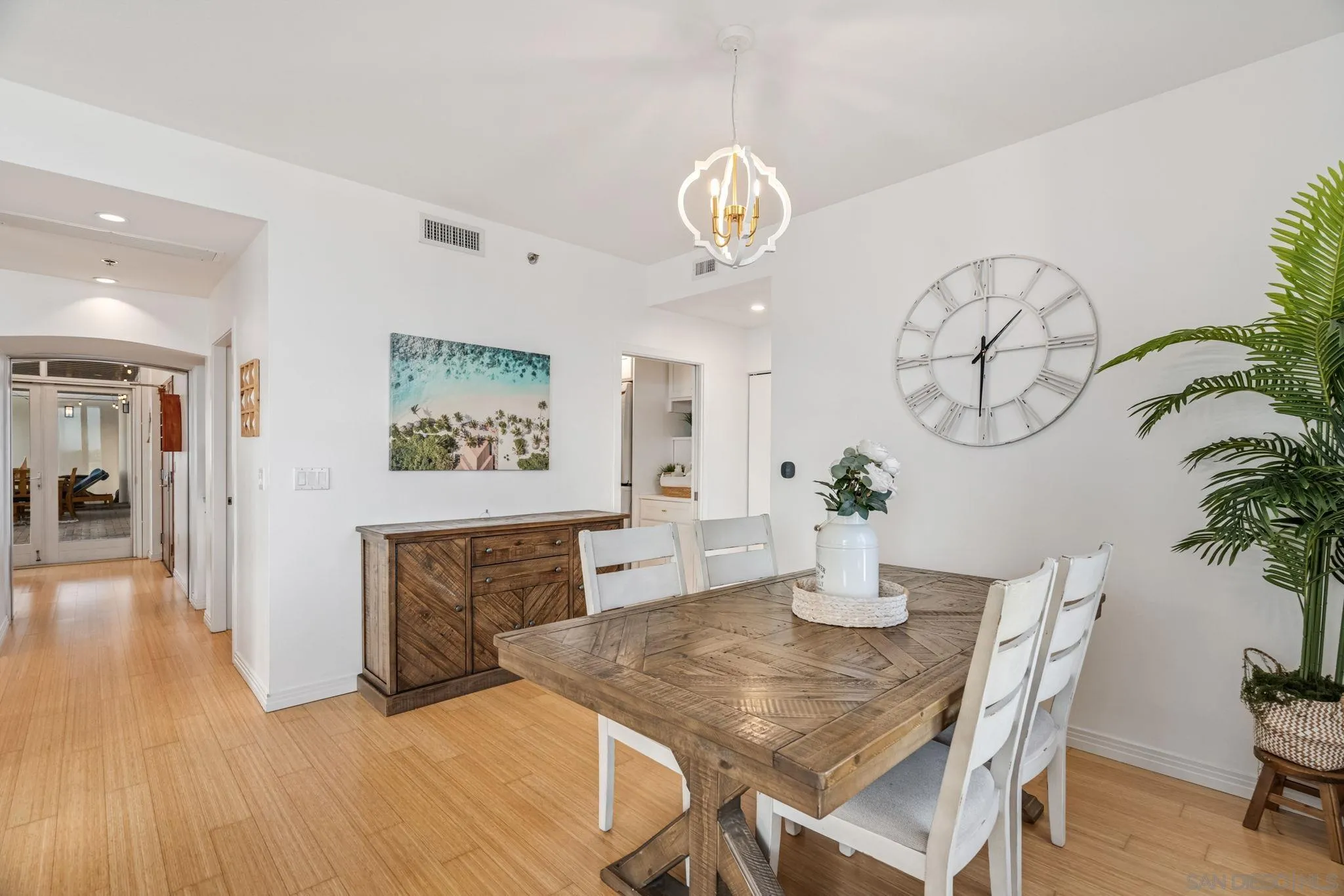 Photo #6: 260016033 Listing: Photo #6