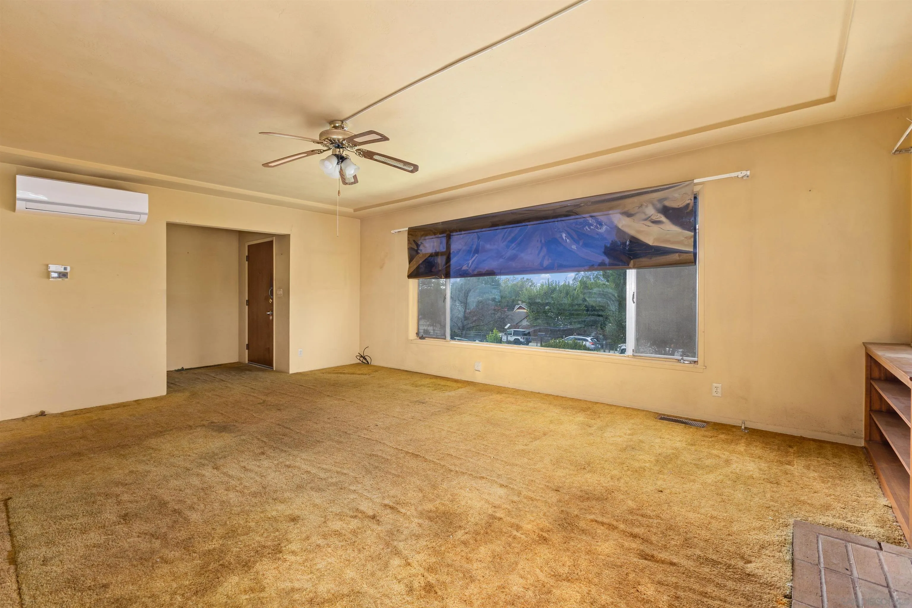 https://cdn.realtyfeed.com/cdn/127/260016034/45c7f2a95f8a995ee80421790550ec42.webp