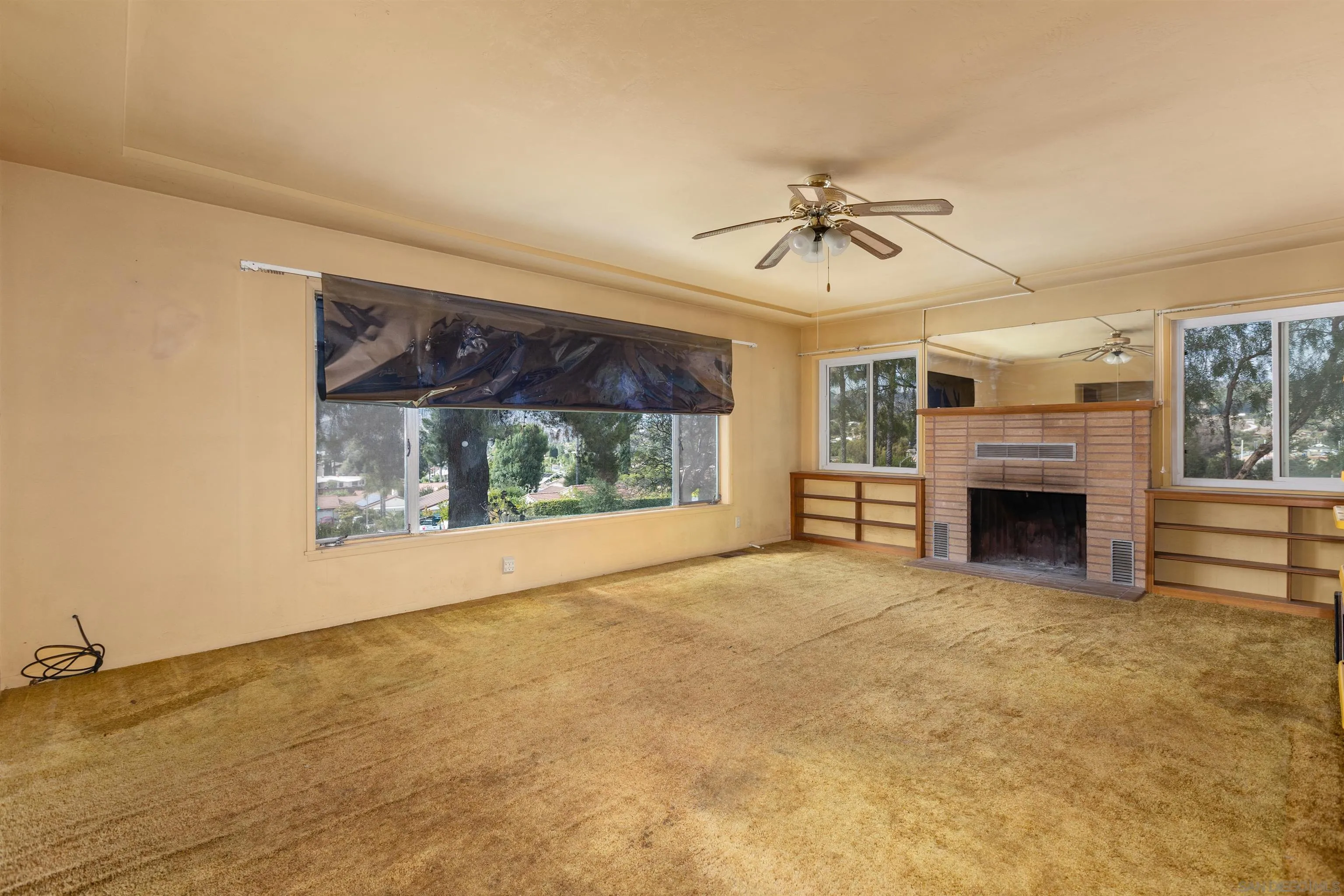 https://cdn.realtyfeed.com/cdn/127/260016034/5d1412bd35504e96852e73f70f7fdacd.webp