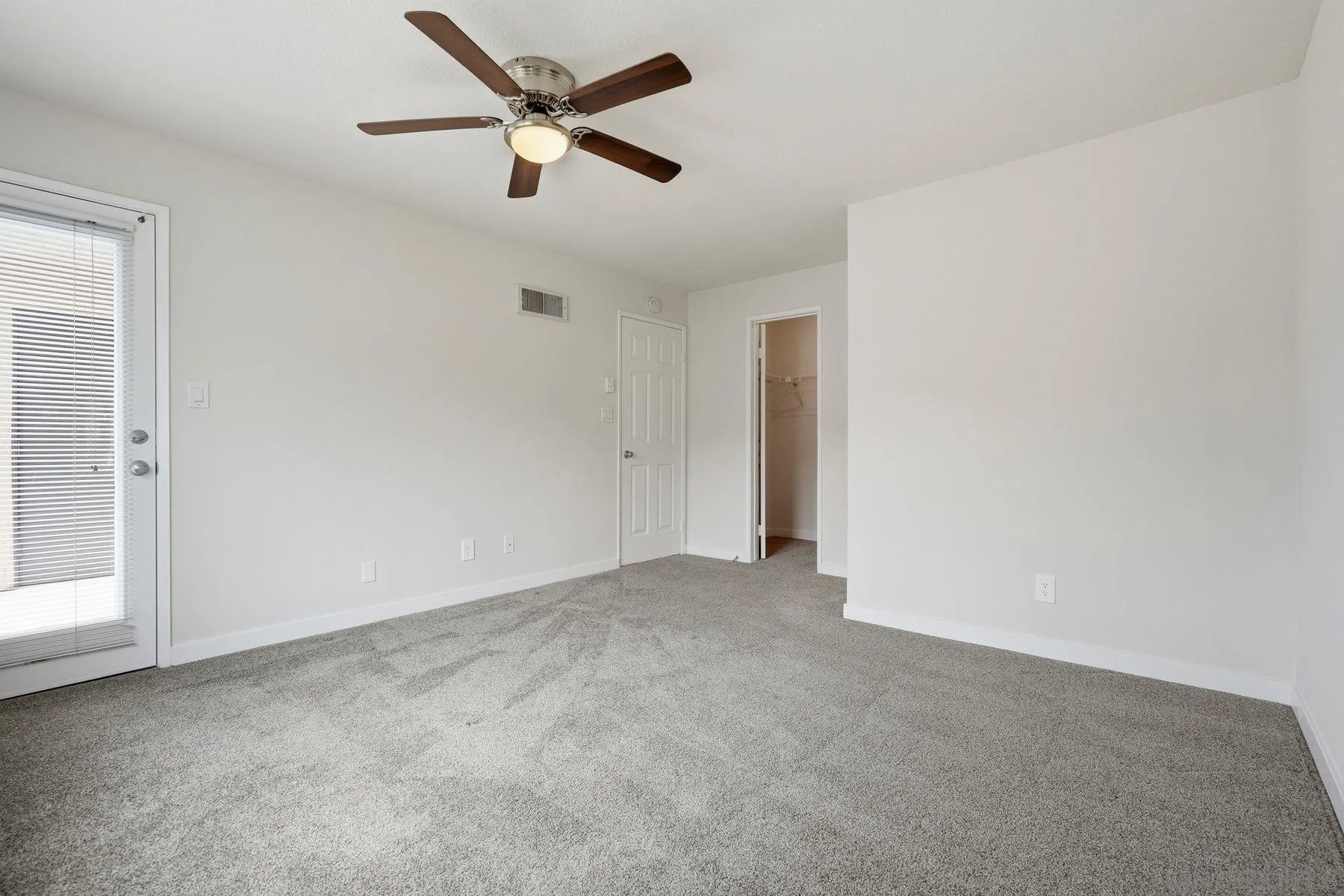 Photo #17: 260016039 Listing: Photo #17