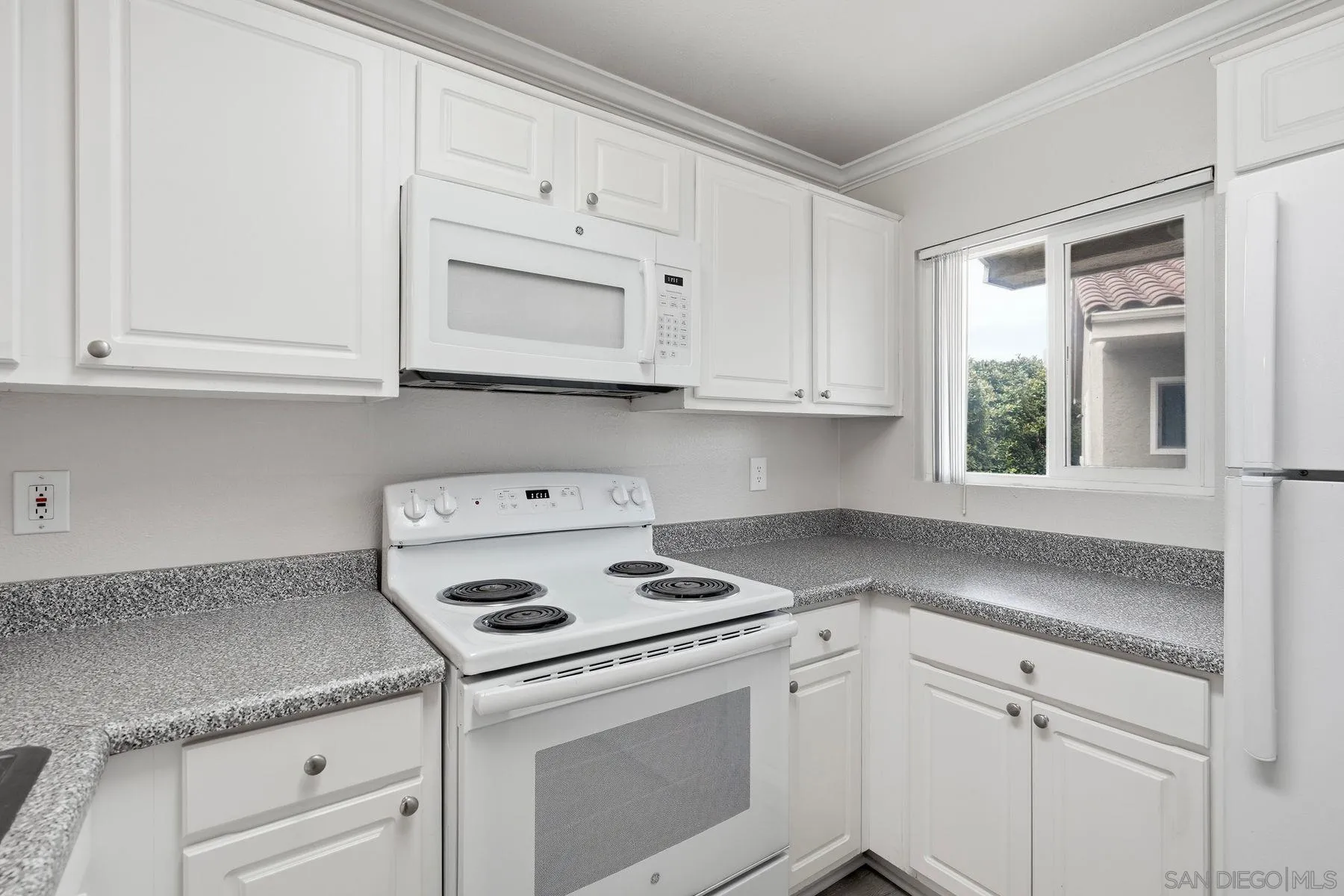Photo #10: 260016039 Listing: Photo #10