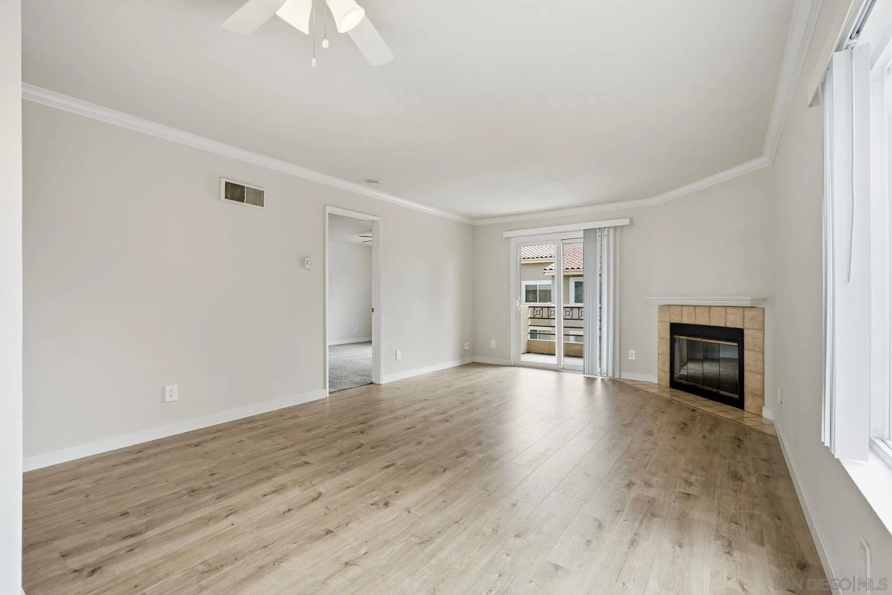 Photo #4: 260016039 Listing: Photo #4