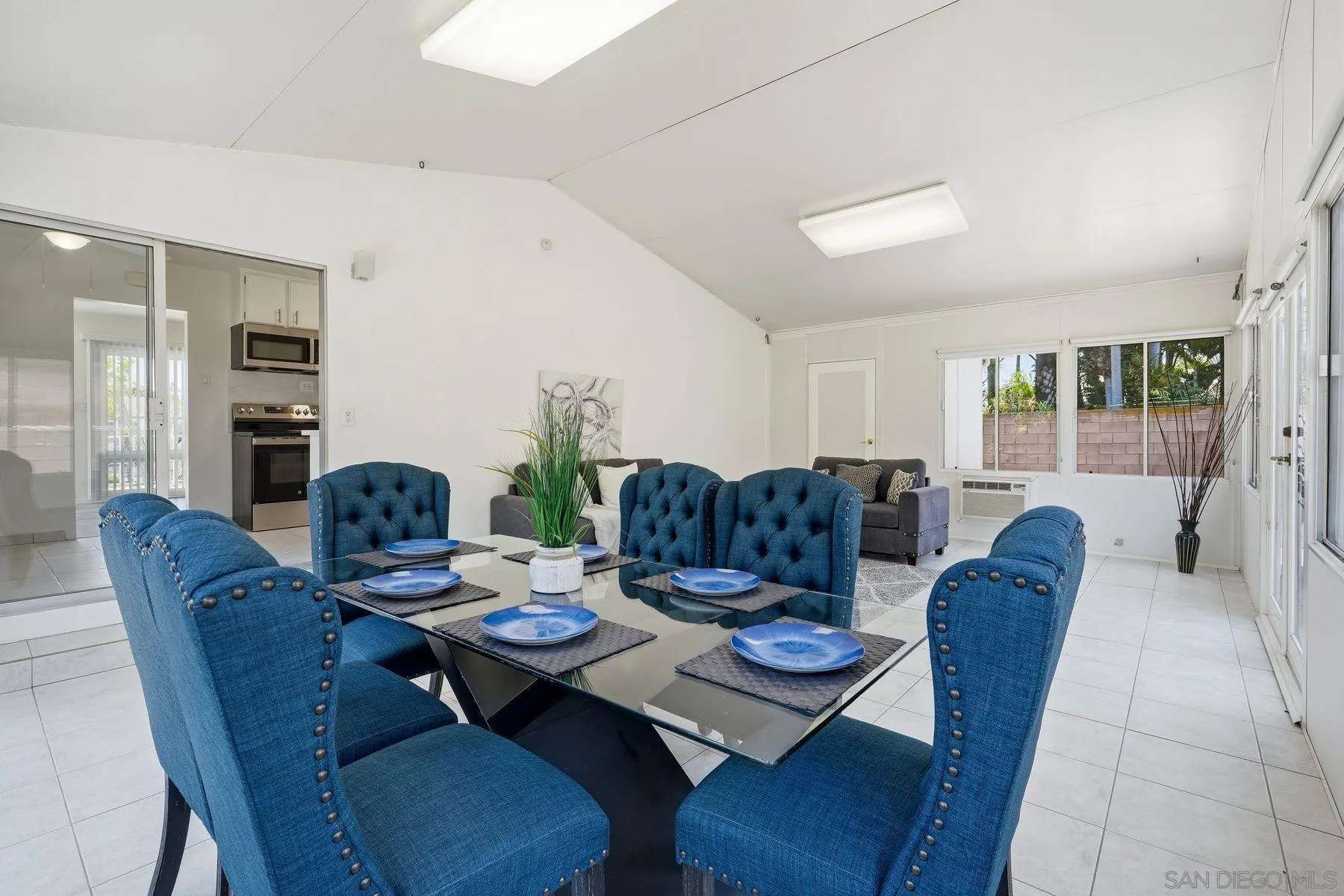 https://cdn.realtyfeed.com/cdn/127/260016042/b03af6c1b9613c4e663543a811bf70aa.webp