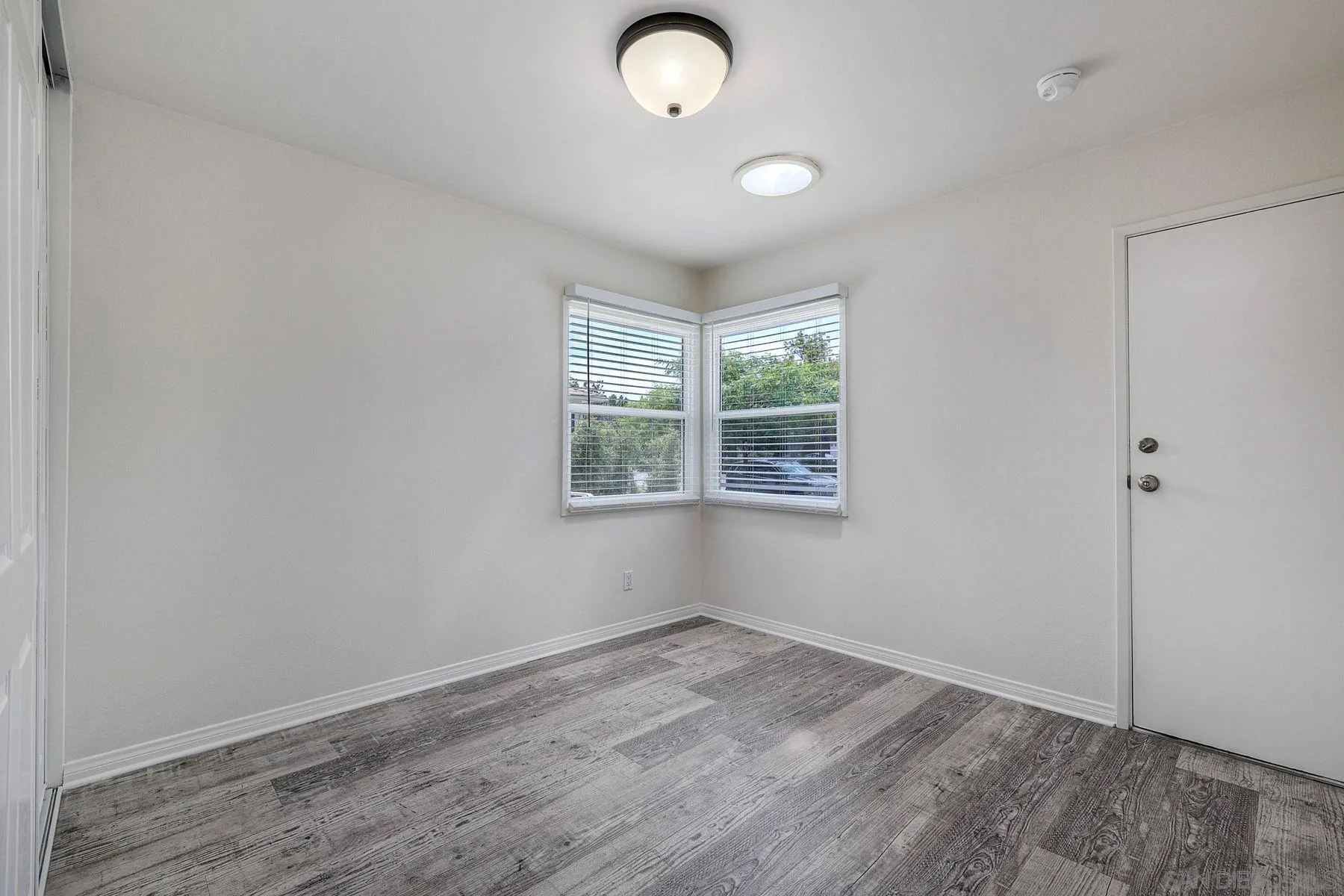 https://cdn.realtyfeed.com/cdn/127/260016042/b2aafbf149710b290c00f83c72998a8c.webp