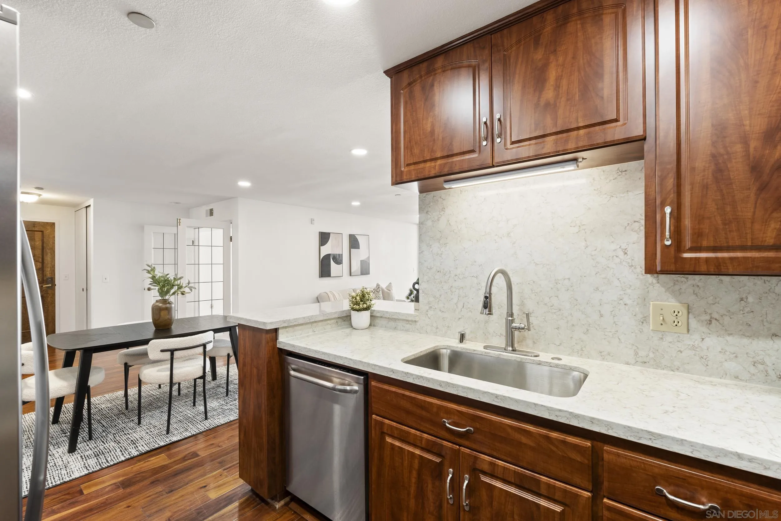 Photo #9: 260016043 Listing: Photo #9