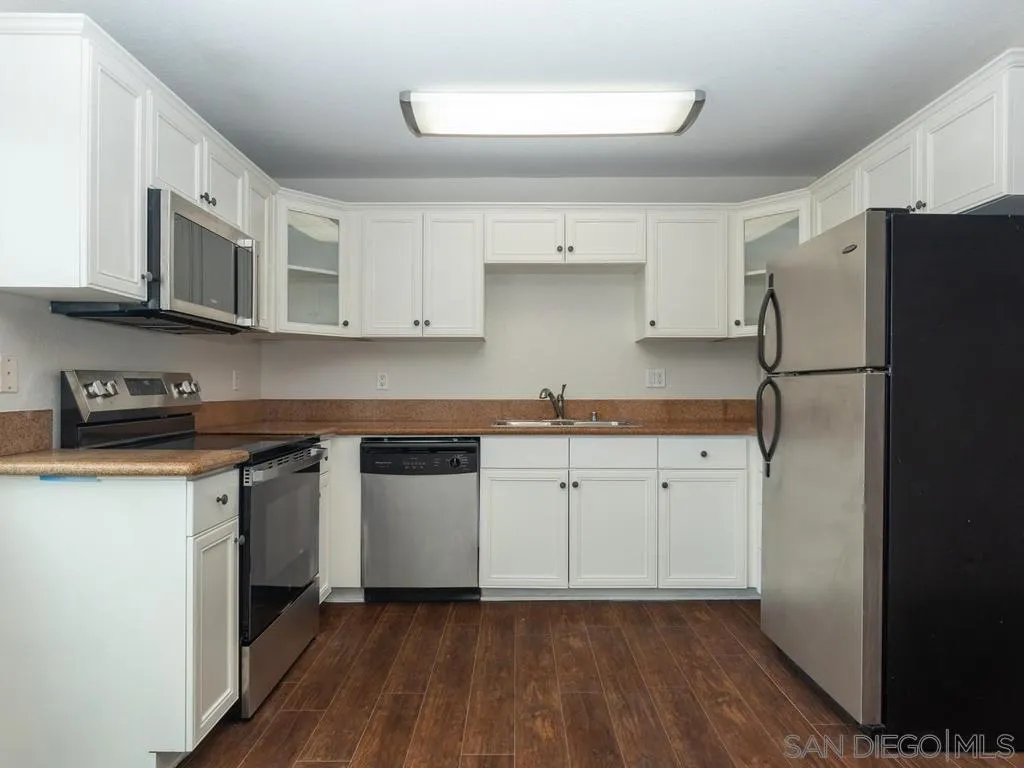 Photo #8: 260016063 Listing: Photo #8