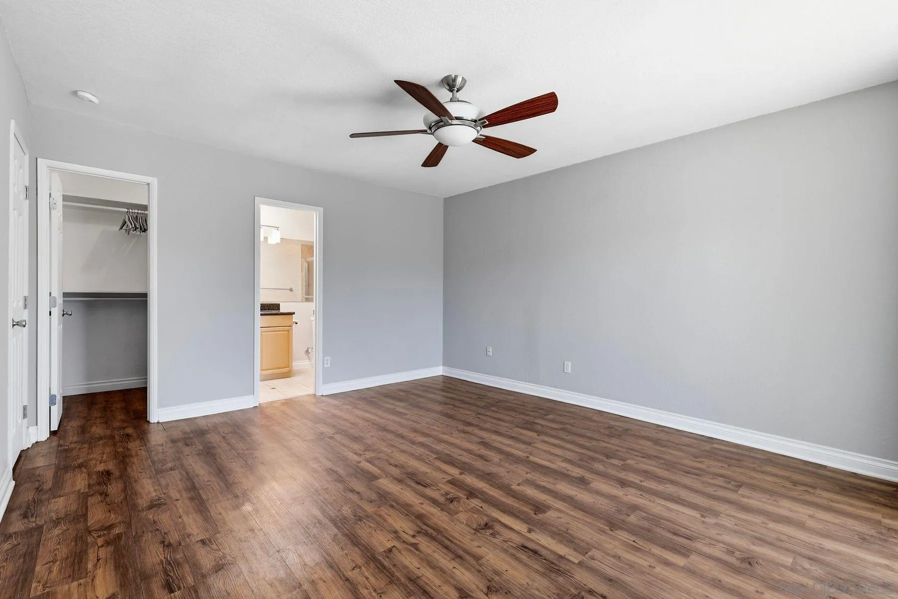 https://cdn.realtyfeed.com/cdn/127/260016066/5f3ed4bb4a13277fb90ce1d767554ab9.webp
