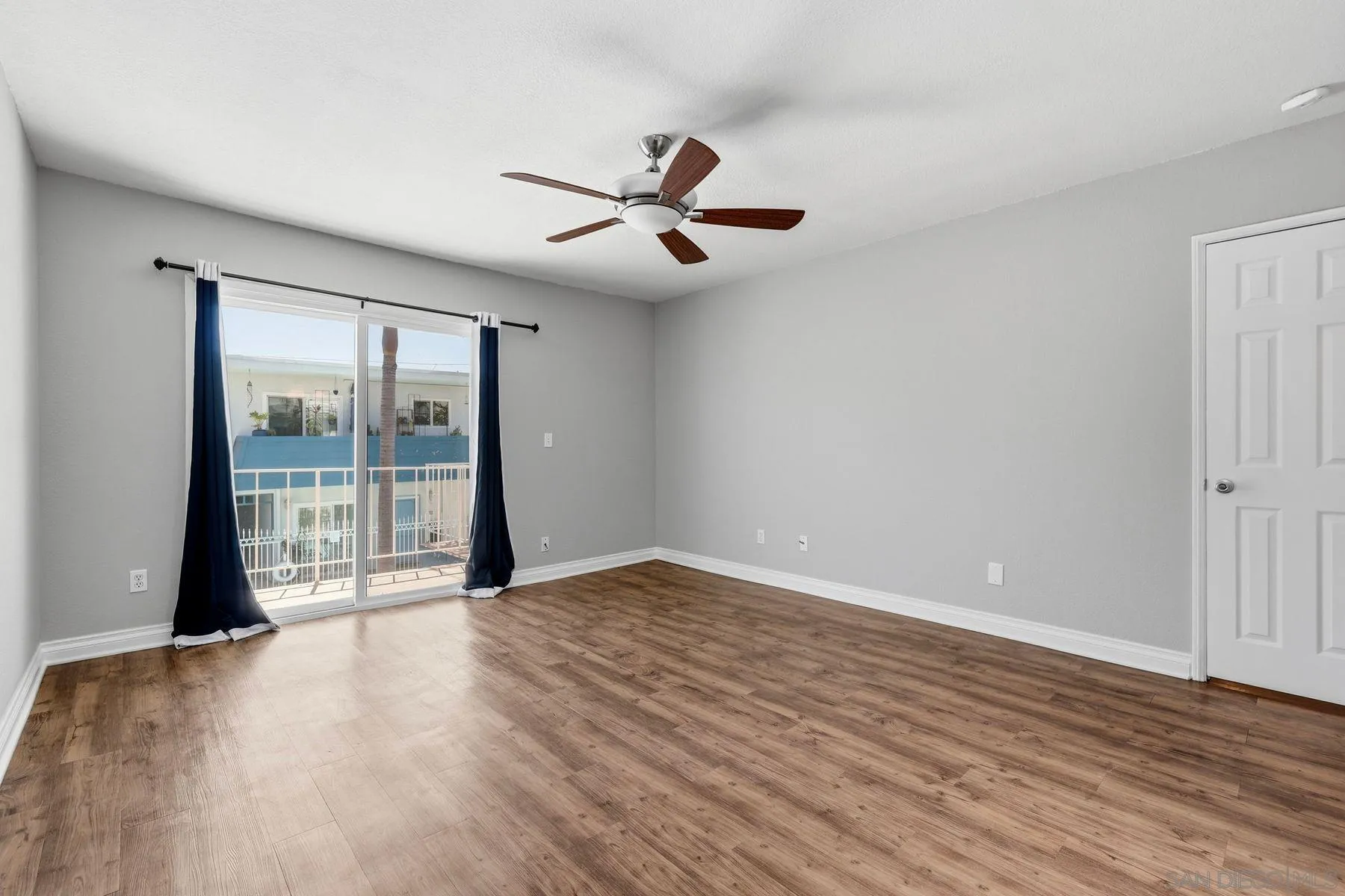 https://cdn.realtyfeed.com/cdn/127/260016066/8fb0b215490a389d4b5d15df4603854e.webp