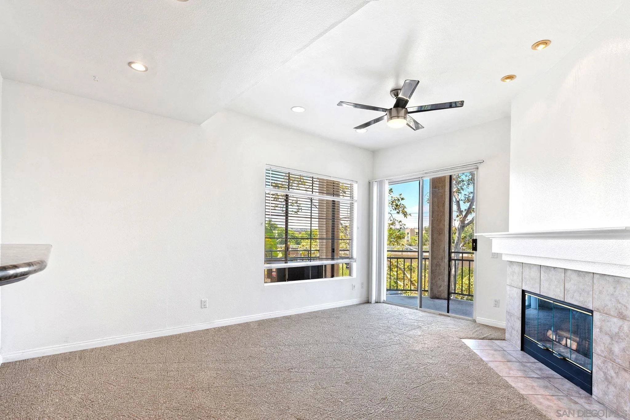 Photo #3: 260016067 Listing: Photo #3