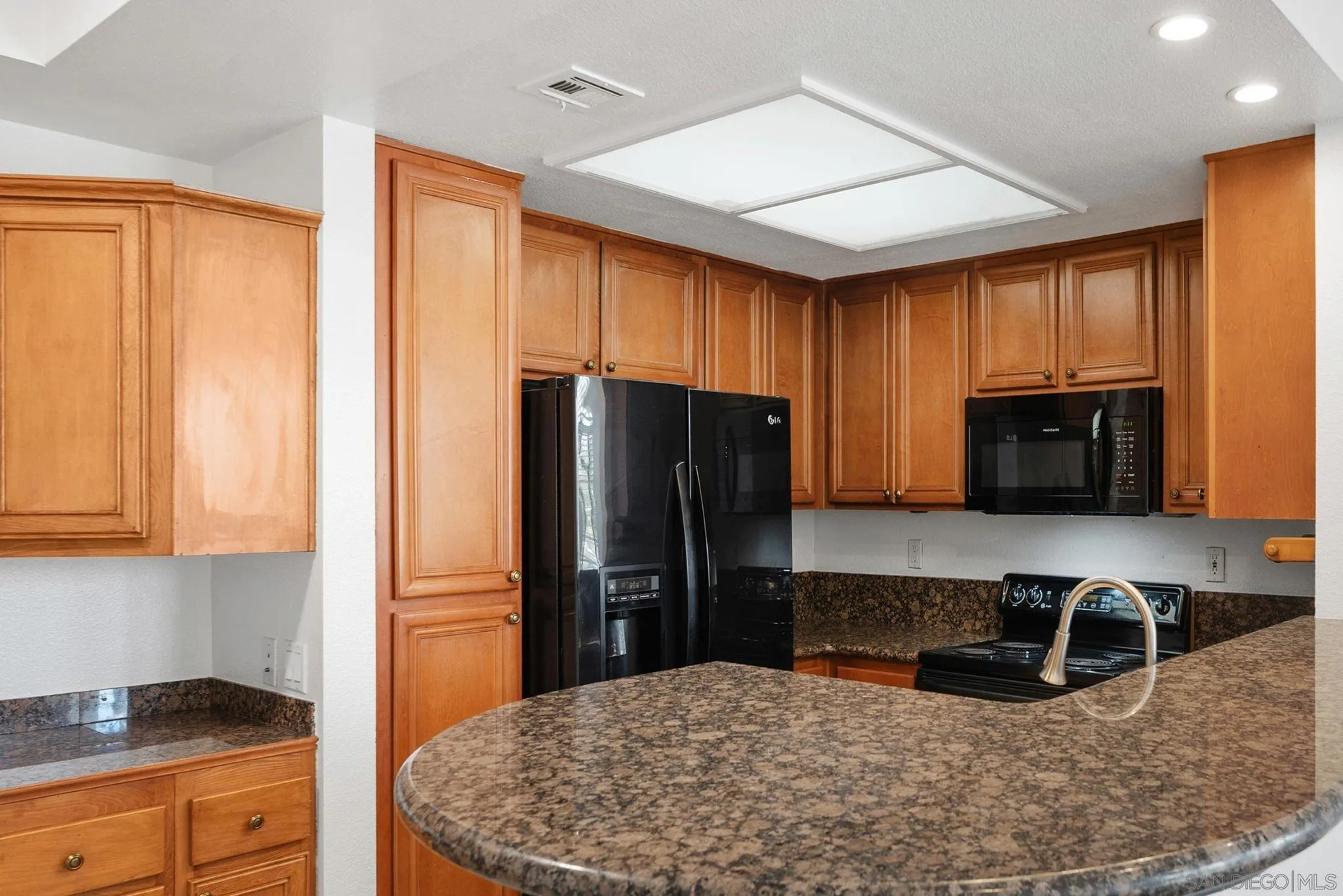 Photo #5: 260016067 Listing: Photo #5
