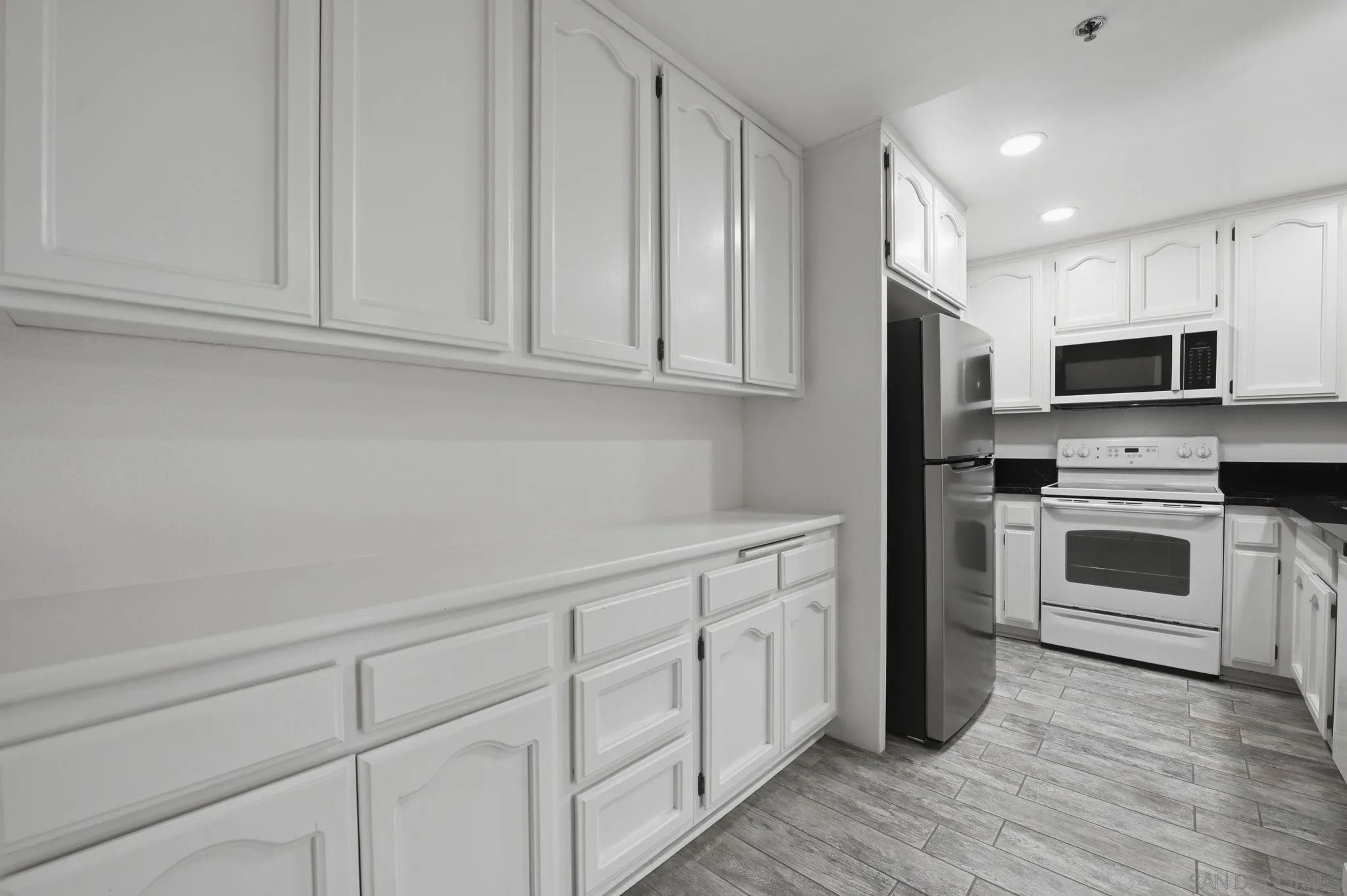 Photo #12: 260016069 Listing: Photo #12