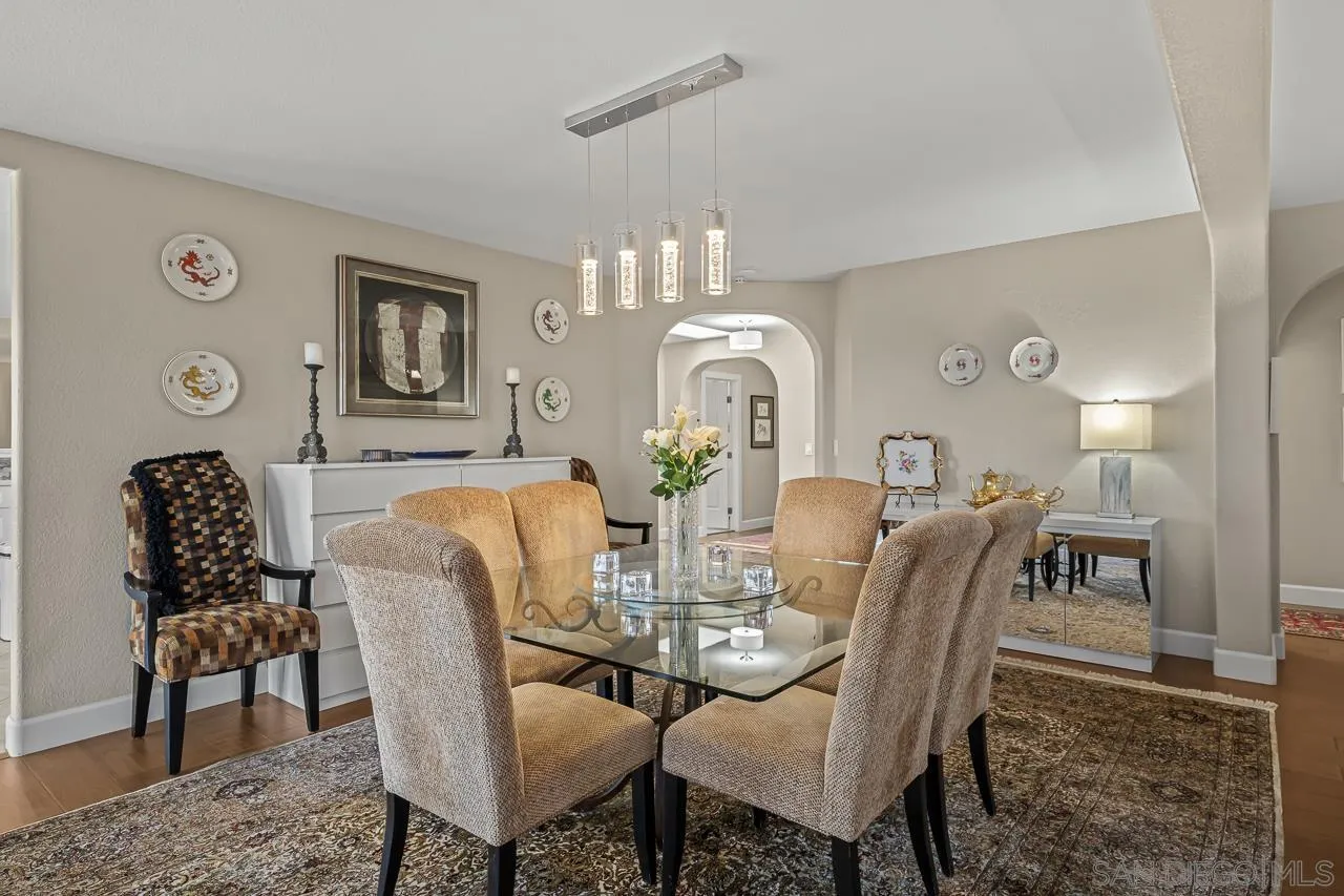 https://cdn.realtyfeed.com/cdn/127/260016070/1e9b82eb99c08c4f4c6bc80c17245b38.webp