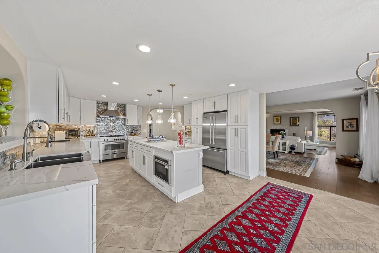 https://cdn.realtyfeed.com/cdn/127/260016070/3e577906a0447284dc2c0e2a543fd11b.webp