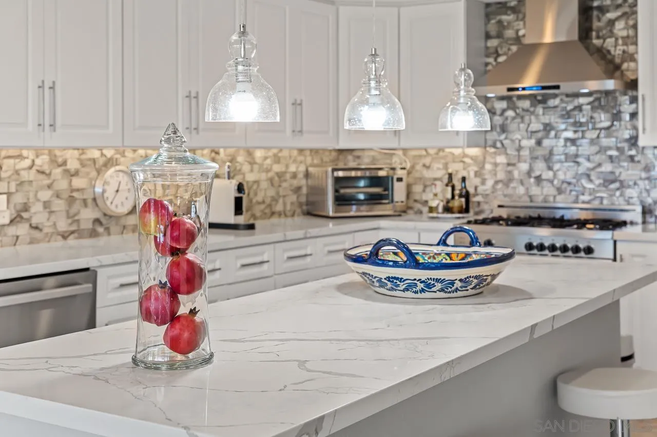 https://cdn.realtyfeed.com/cdn/127/260016070/67cb69e0ffe5c488cd0f8bda0e7287e8.webp