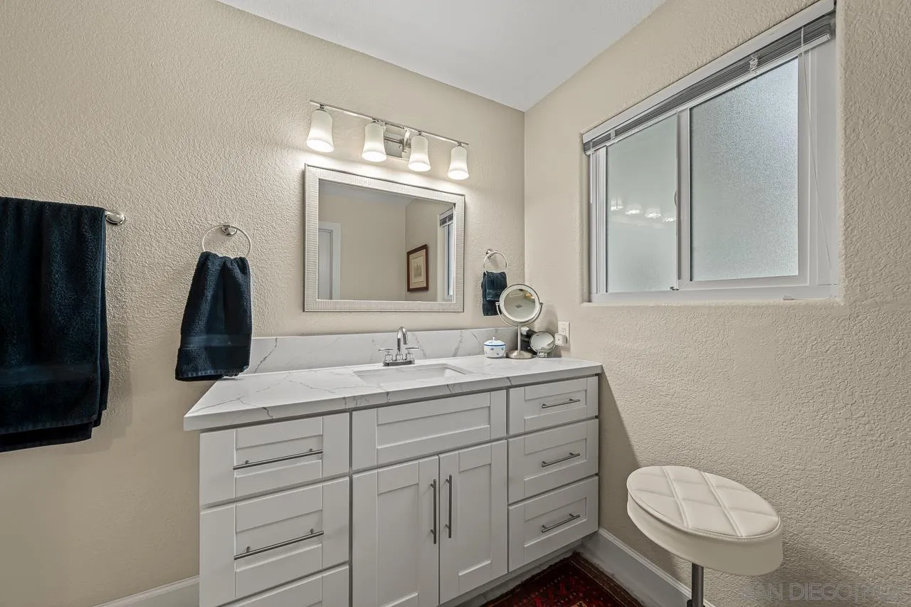 https://cdn.realtyfeed.com/cdn/127/260016070/b7d140c0318c2c6dddcd56337a1233bc.webp