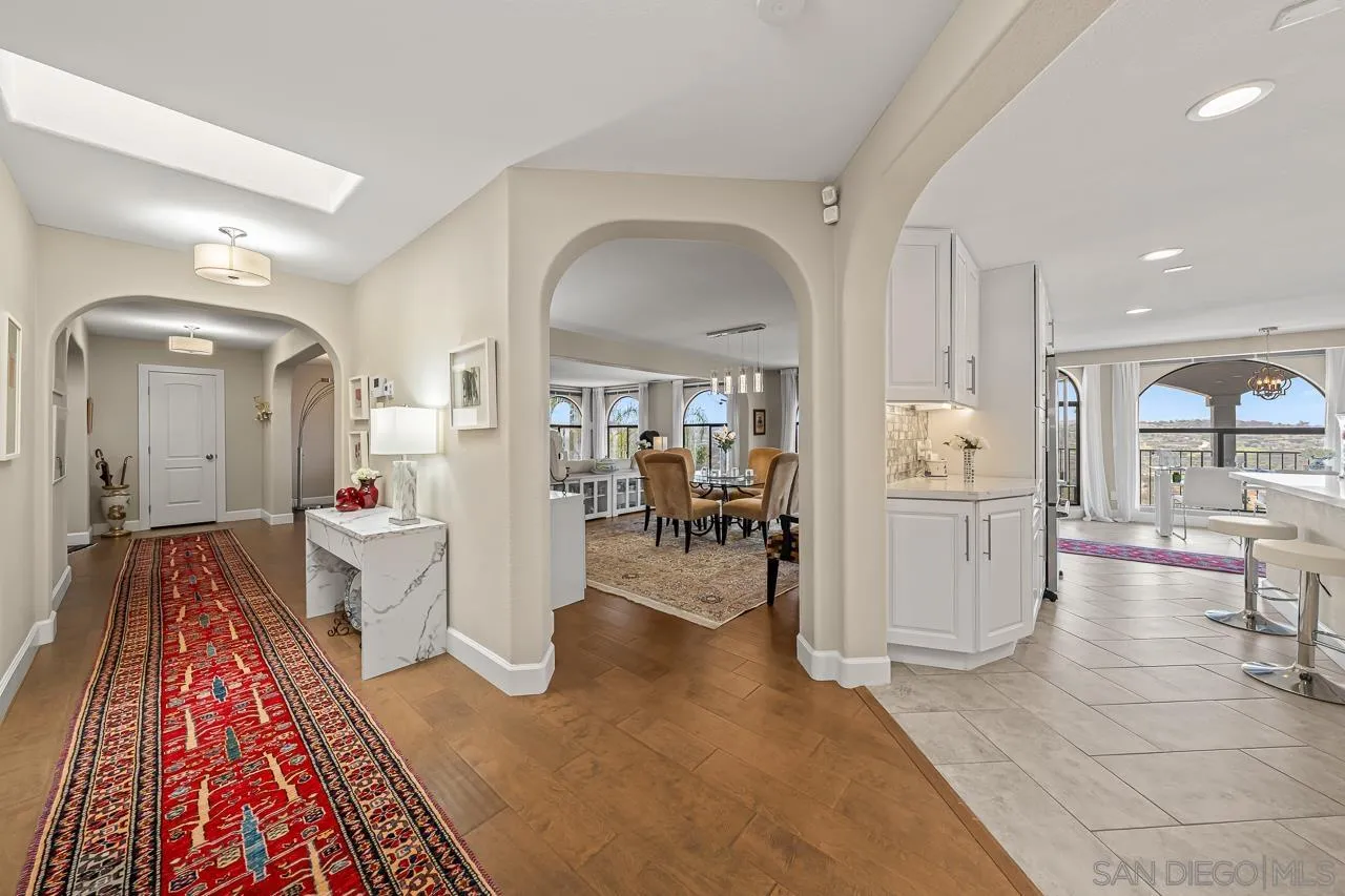 https://cdn.realtyfeed.com/cdn/127/260016070/bcf3e496edcde8778ab795da4522b9c2.webp