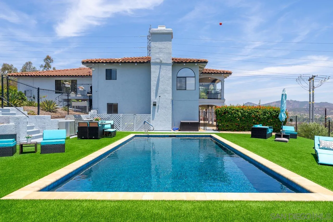 https://cdn.realtyfeed.com/cdn/127/260016070/ca7dcb498a83a2a0a54bfa8efa84a7f3.webp