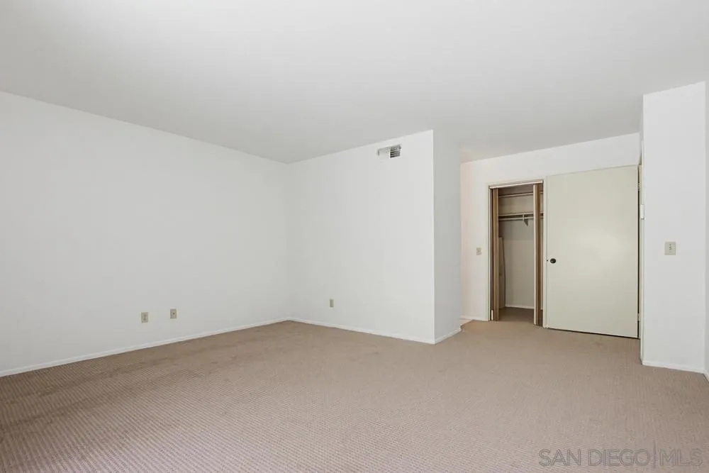 Photo #30: 260016072 Listing: Photo #30