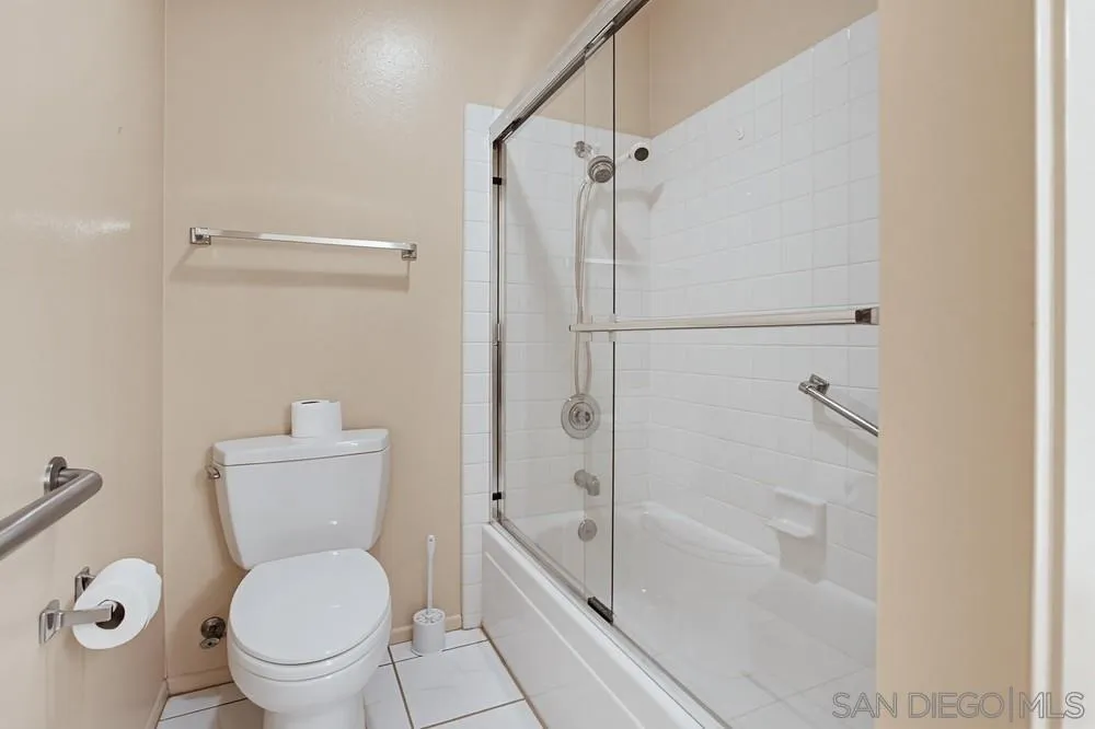 Photo #42: 260016072 Listing: Photo #42