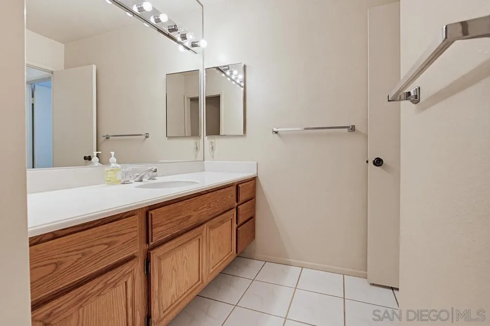 Photo #43: 260016072 Listing: Photo #43