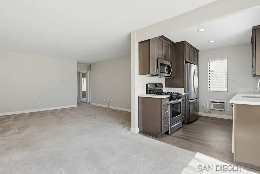 Photo #11: 260016077 Listing: Photo #11