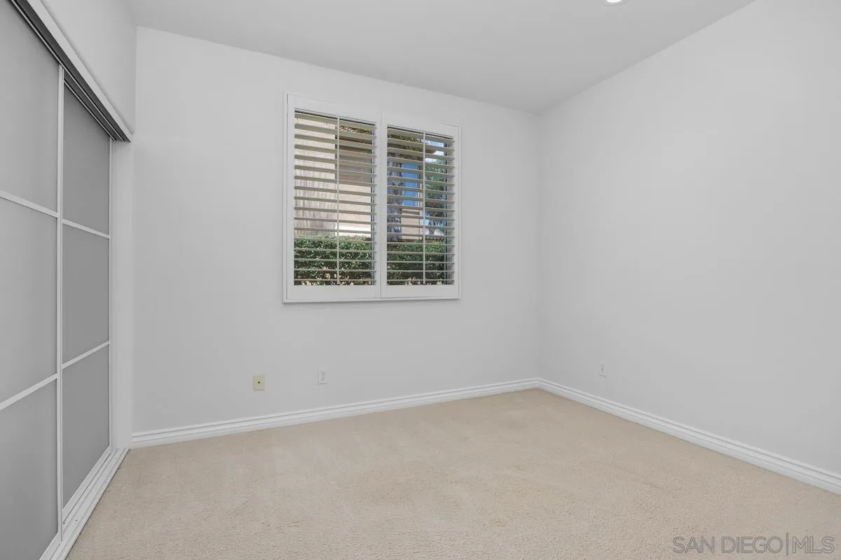 https://cdn.realtyfeed.com/cdn/127/260016090/19fc3932e98479c4b8d0759bc4d8b023.webp
