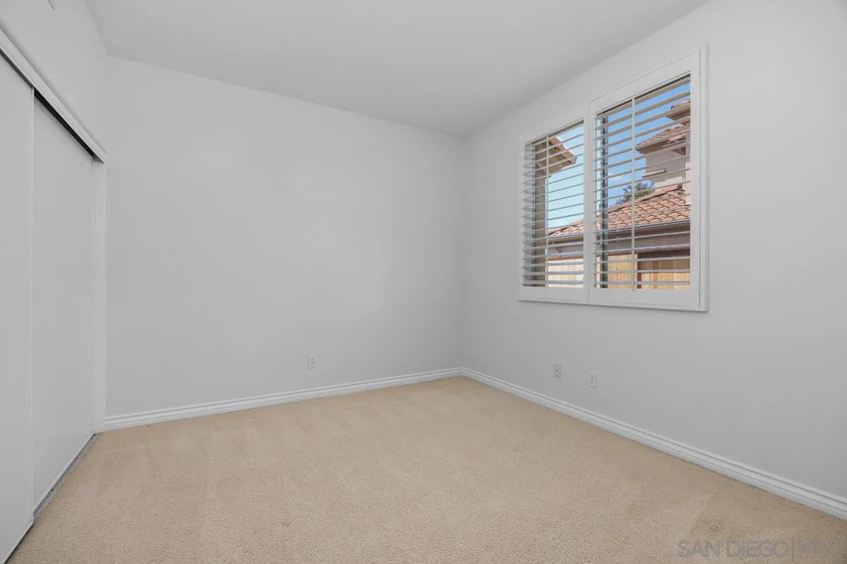 https://cdn.realtyfeed.com/cdn/127/260016090/b8783c679f688467a2741c553a33b305.webp