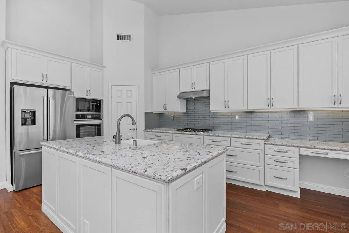 https://cdn.realtyfeed.com/cdn/127/260016090/fe55fc4c1ba391577883c504d69ffebf.webp