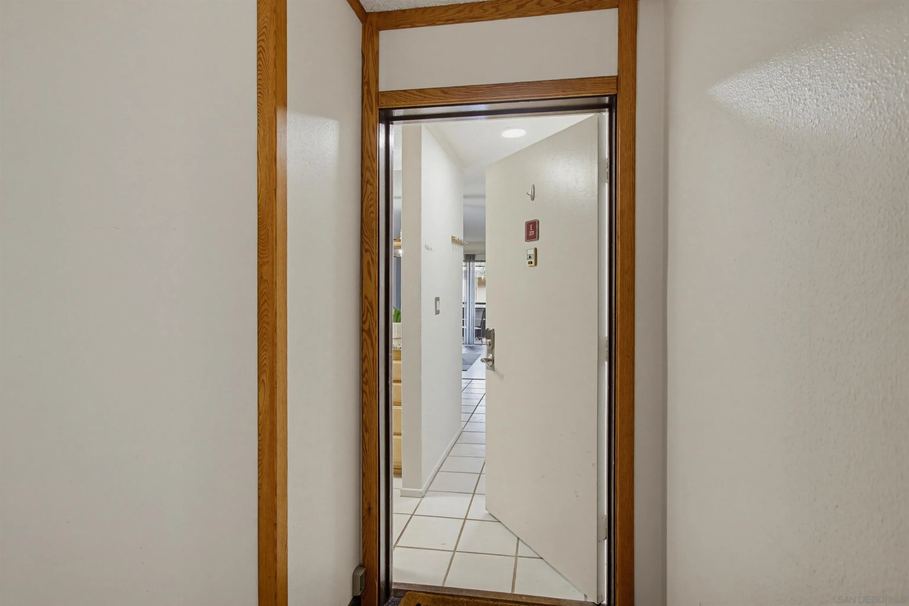 Photo #2: 260016096 Listing: Photo #2