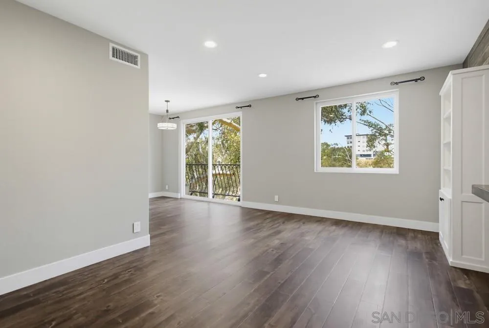 https://cdn.realtyfeed.com/cdn/127/260016102/2d5977c78ea9591992260c28706b8dc8.webp