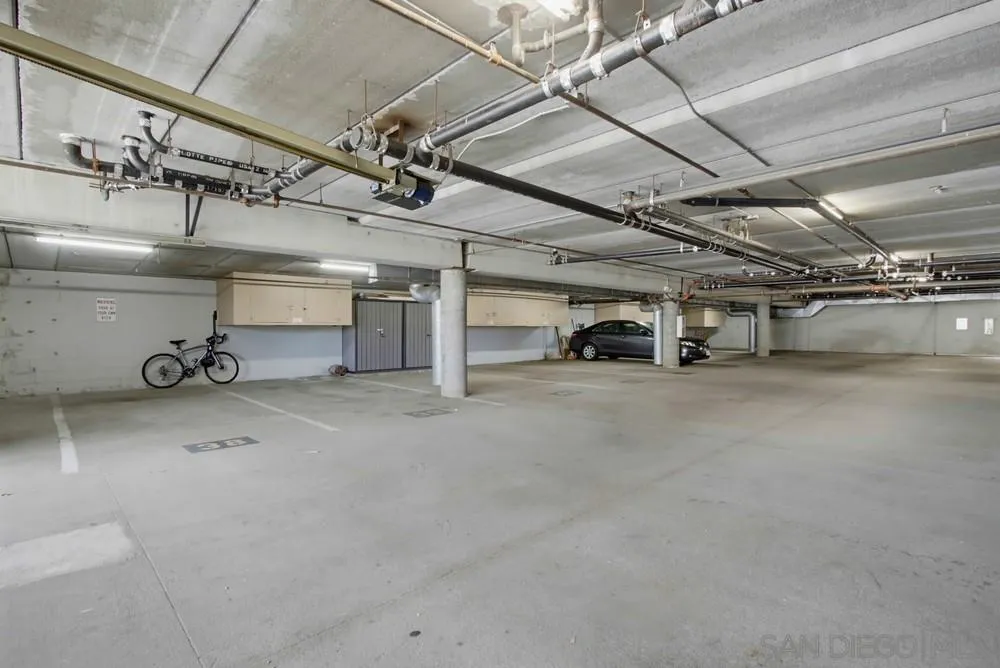 https://cdn.realtyfeed.com/cdn/127/260016102/85e05d3d3d2745b4b12797434915201f.webp
