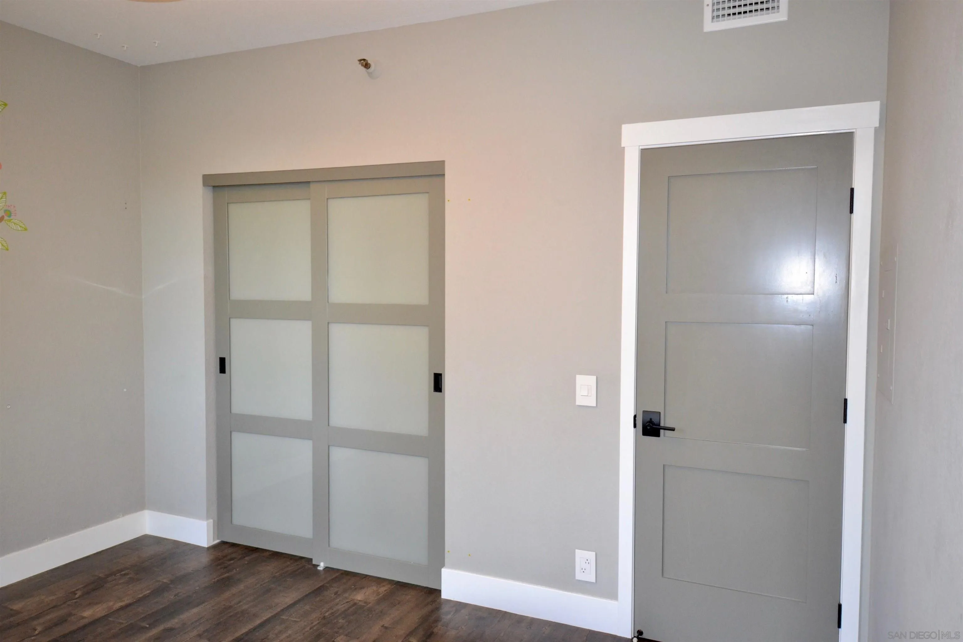 https://cdn.realtyfeed.com/cdn/127/260016102/897974ef0e0595567d895b7c87a9cd06.webp