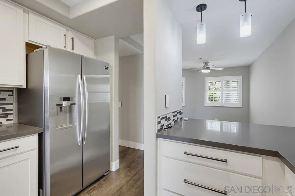 https://cdn.realtyfeed.com/cdn/127/260016102/a0c25f3a827f38879281ff1d9b43a010.webp