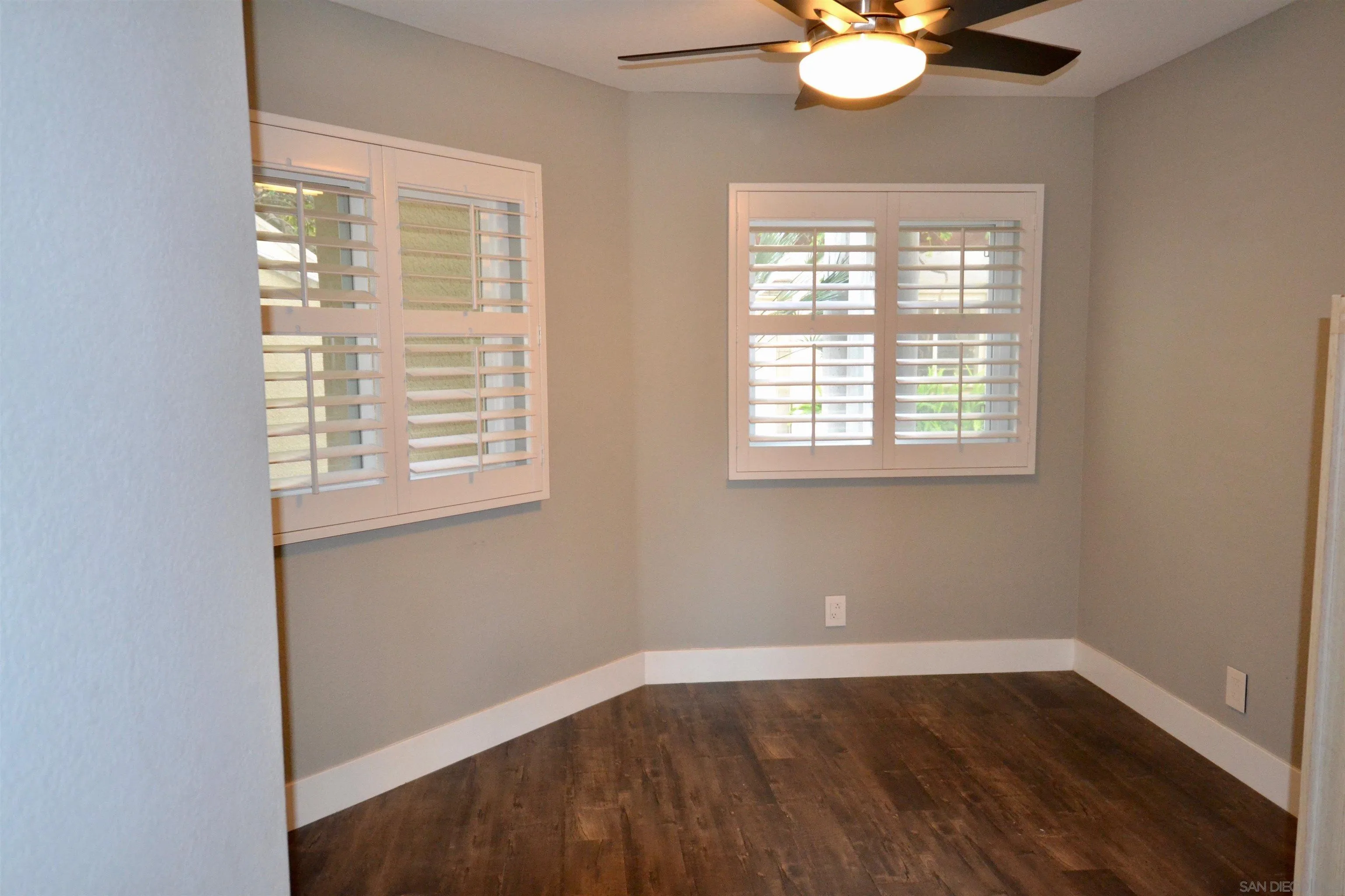 https://cdn.realtyfeed.com/cdn/127/260016102/ac8d3994a8b3ed7ef183a60710984ad4.webp