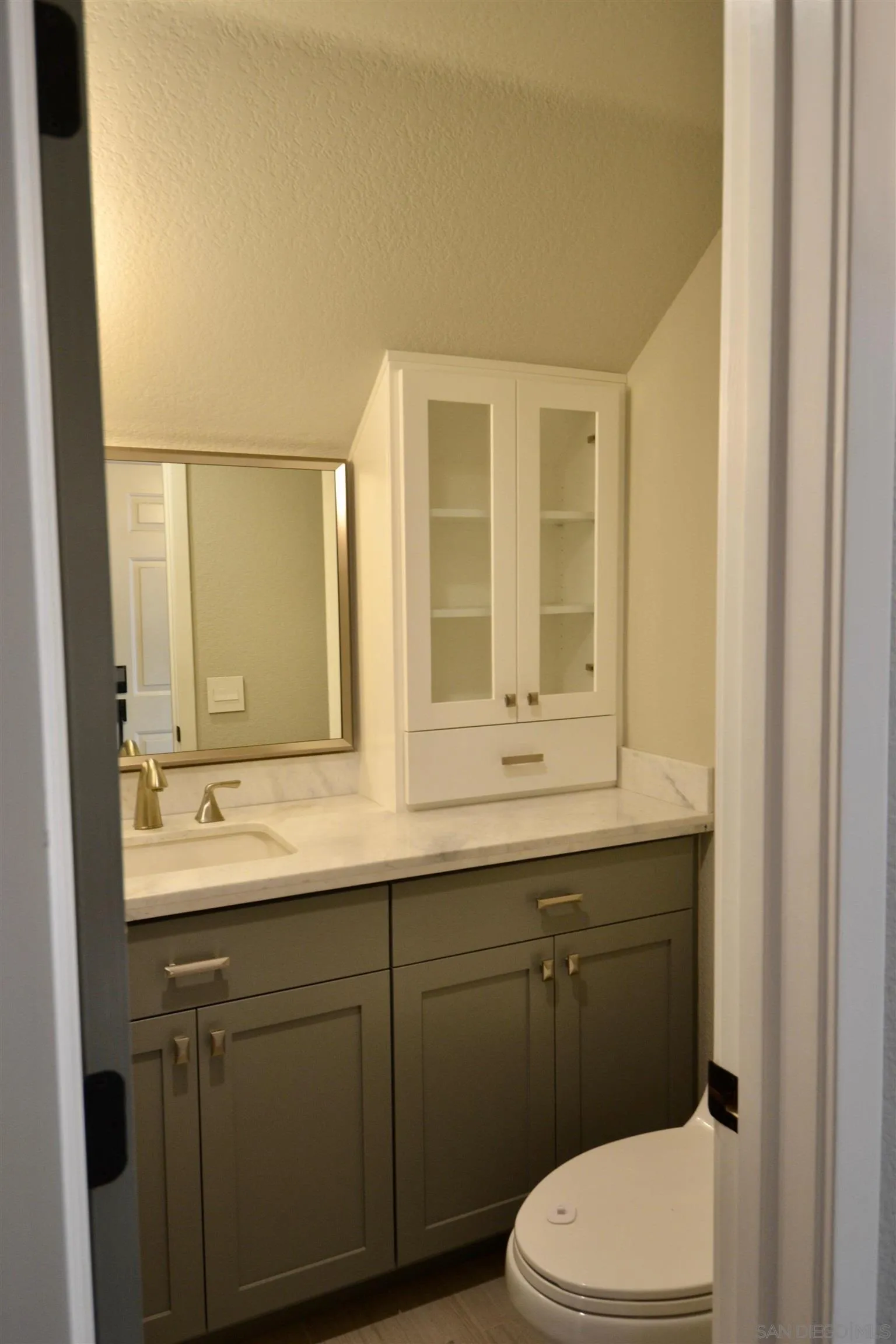 https://cdn.realtyfeed.com/cdn/127/260016102/c7da626a27ff782dc99f29feea06a87f.webp
