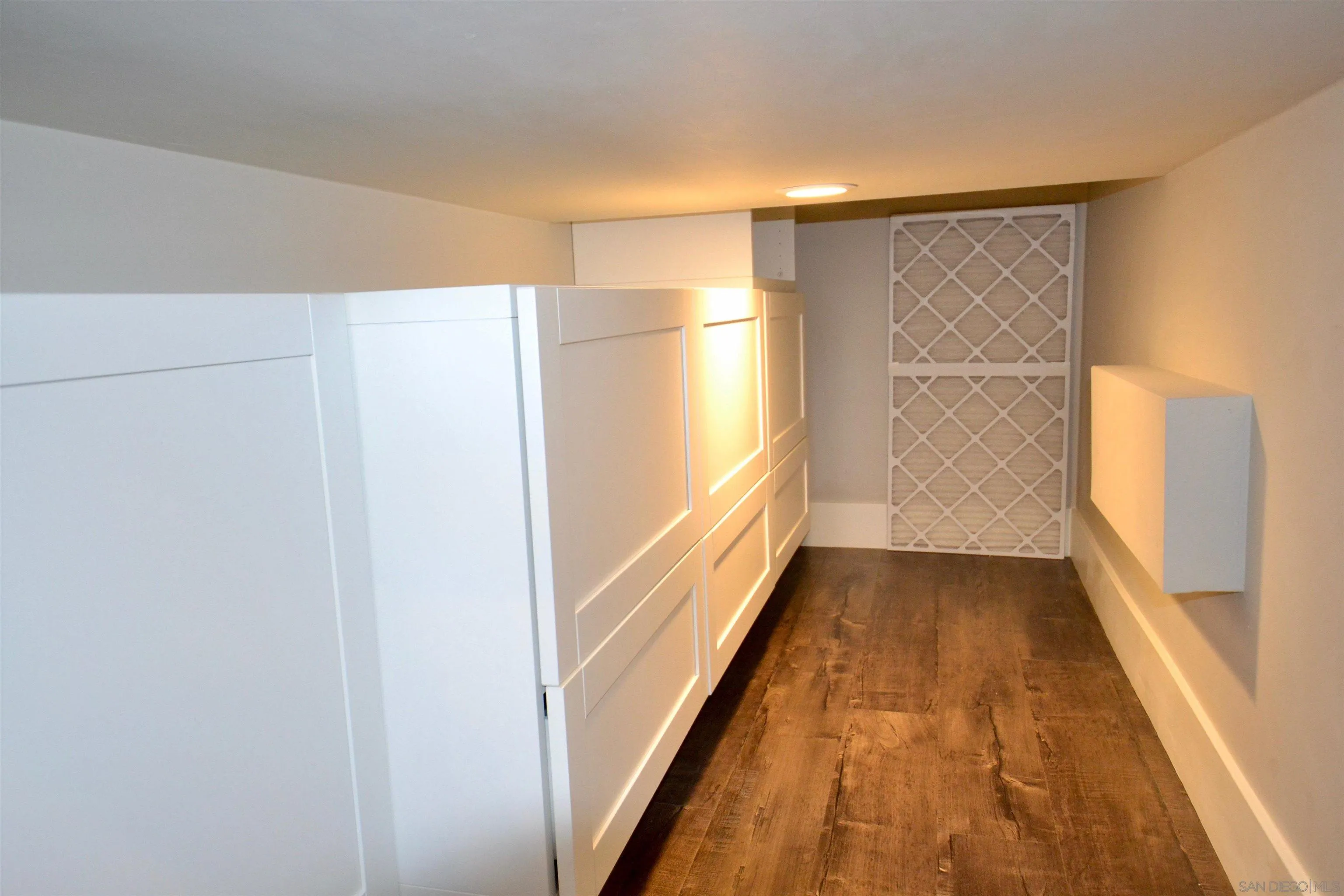 https://cdn.realtyfeed.com/cdn/127/260016102/de08b5b94b217adbcc83962ab7c2a915.webp
