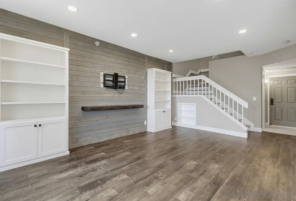 https://cdn.realtyfeed.com/cdn/127/260016102/e3f078b1772634d31414b77606dd1011.webp
