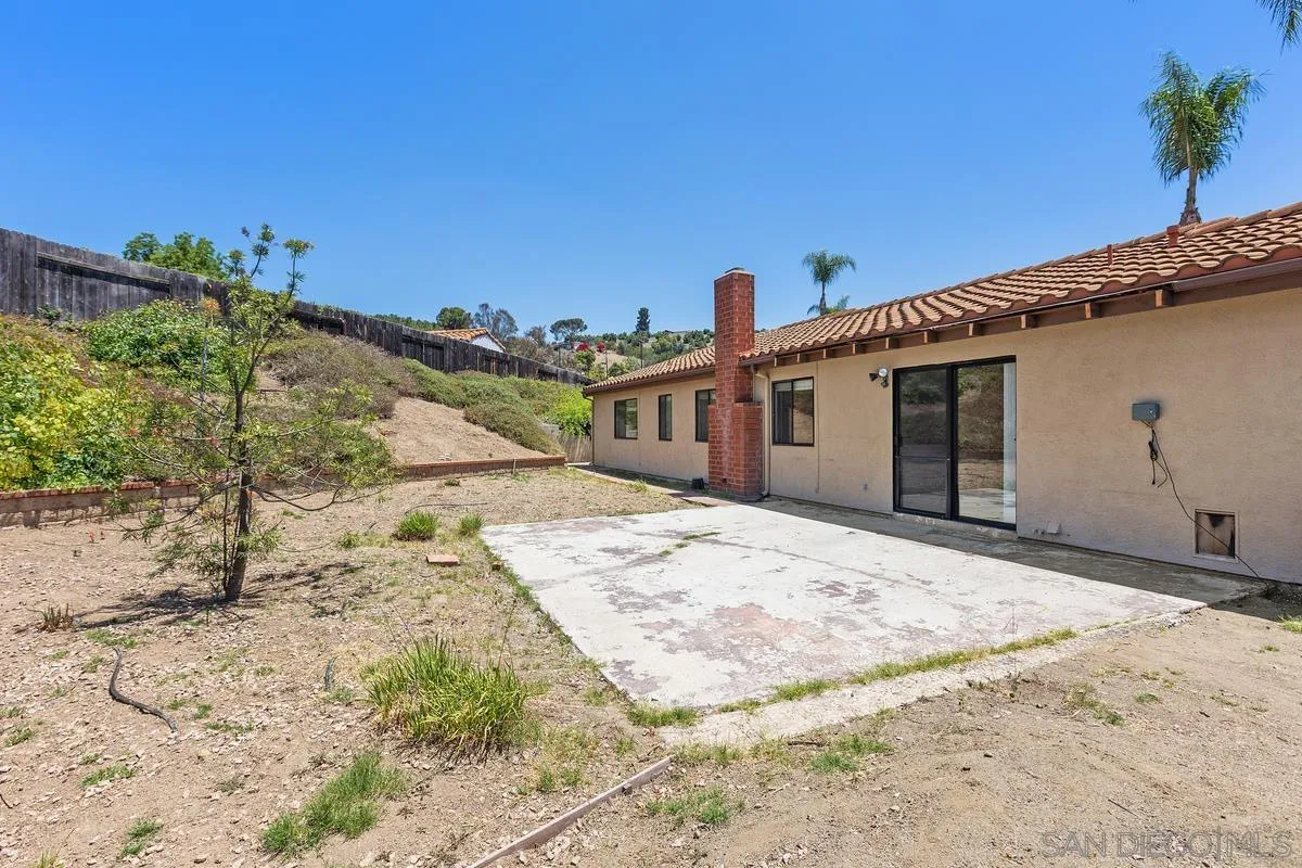 https://cdn.realtyfeed.com/cdn/127/260016103/c17a0872debcf200d9c730b359ea93b8.webp