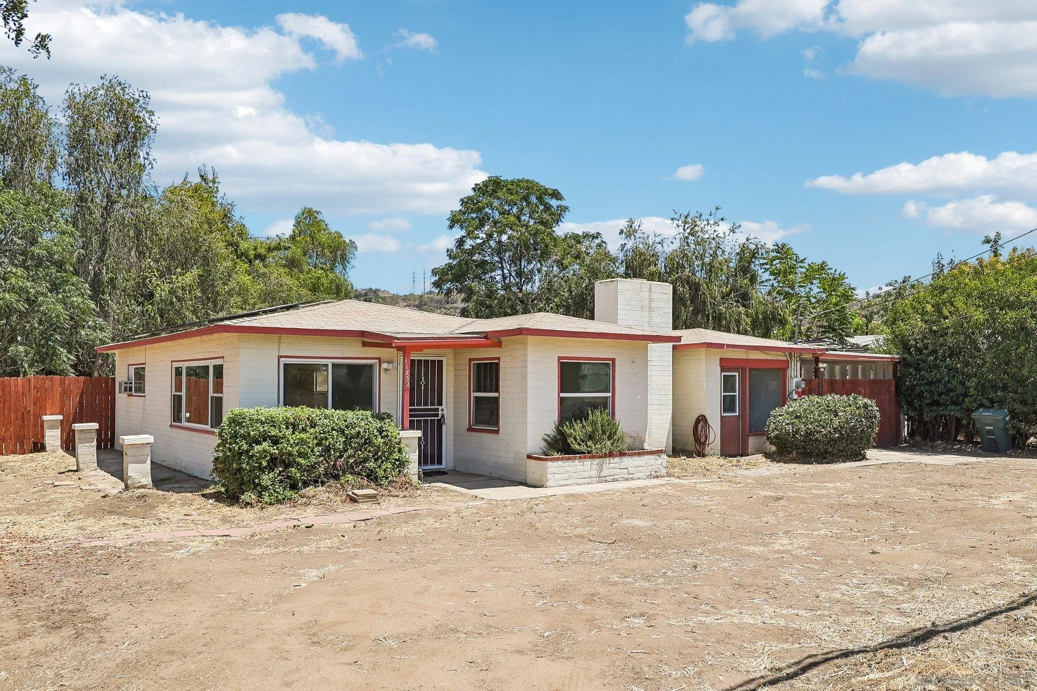 11852 Lakeside Ave, Lakeside, CA 92040 - Main photo, Lakeside, CA